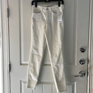 Athletes white stretch jeans -BRAND NEW
